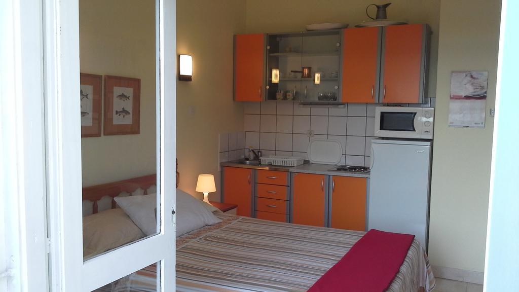 Apartments Anini Dvori Promajna Esterno foto